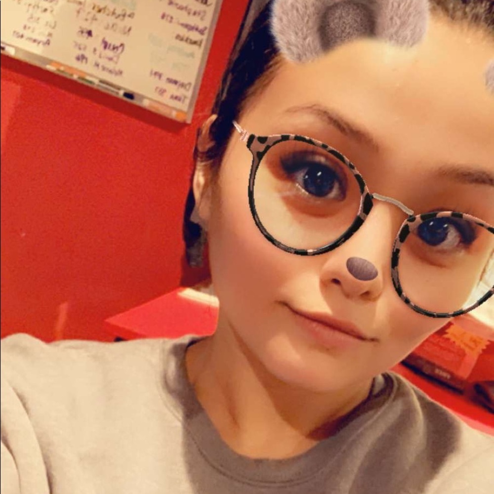 Meet your Posher, Gabrielle